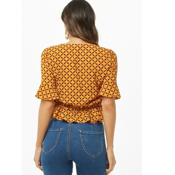 Forever 21 Geometric Print Cinch-Front Blouse with Flowy Sleeves Mustard Yellow - Picture 3 of 10